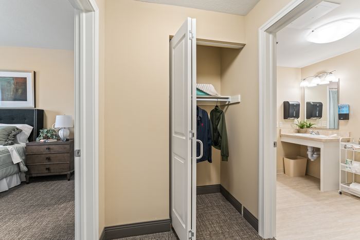 2 Bedroom apartment at Kingsbury Assisted Living Lancaster, photo 2