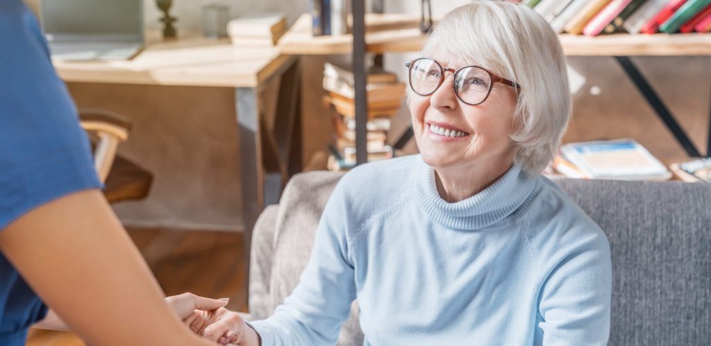 What to Expect During the First 90 Days in Assisted Living